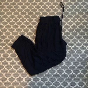 Light Black Highwaisted Joggers
